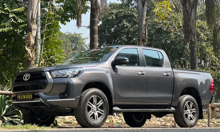 Toyota Hilux 2.8L 4x4 MT Diesel