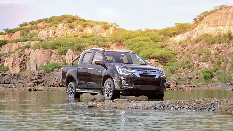Isuzu Dmax Vcross 4×4 Self Drive Car